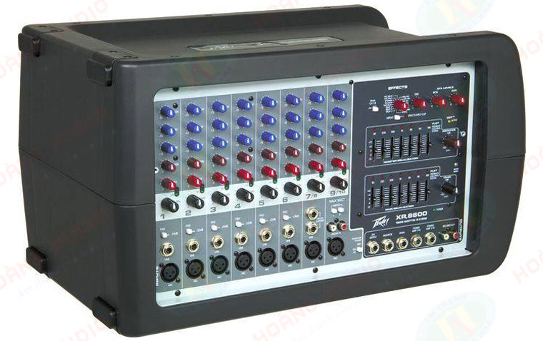 Mixer Peavey XR8600