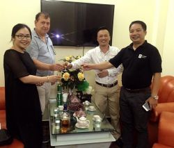 Chủ tịch tập đoàn hãng loa 4 Acoustic tới thăm và làm việc tại Việt Nam